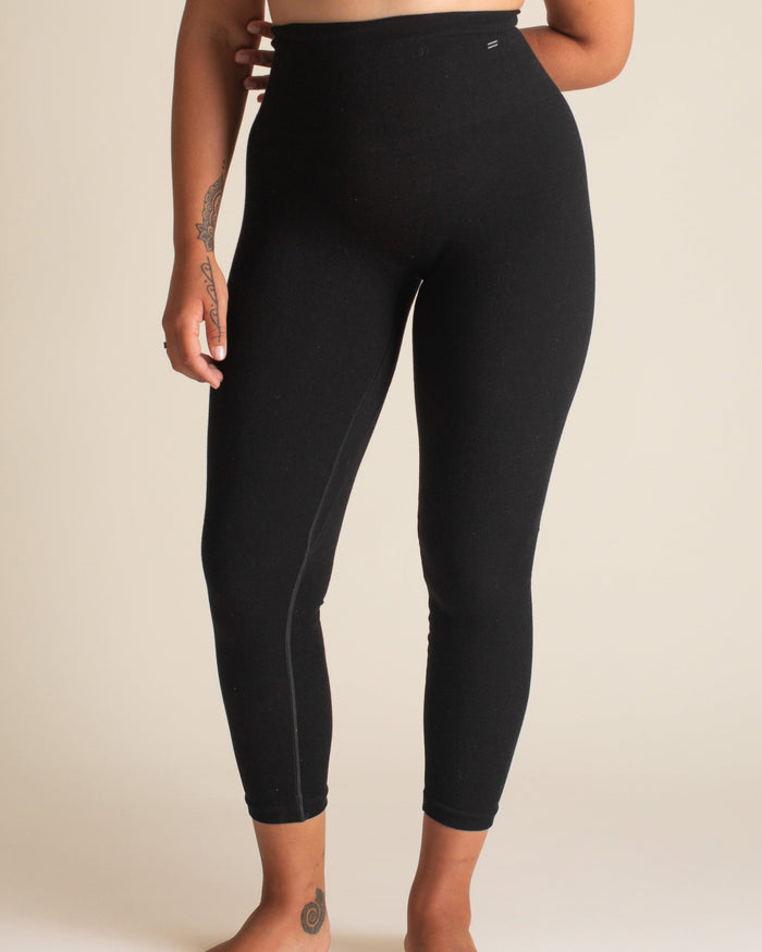 Essential Compressive Legging 25"