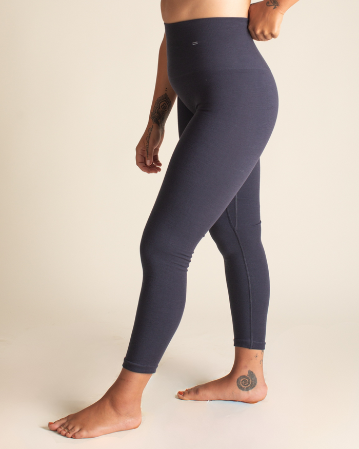Essential Compressive Legging 25"