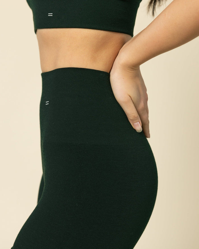 Essential Compressive Short 8"