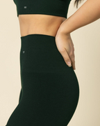 Essential Compressive Short 8"